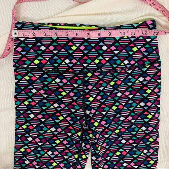 Victoria’s Secret Sport Geometric Neon Leggings - Picture 8 of 10